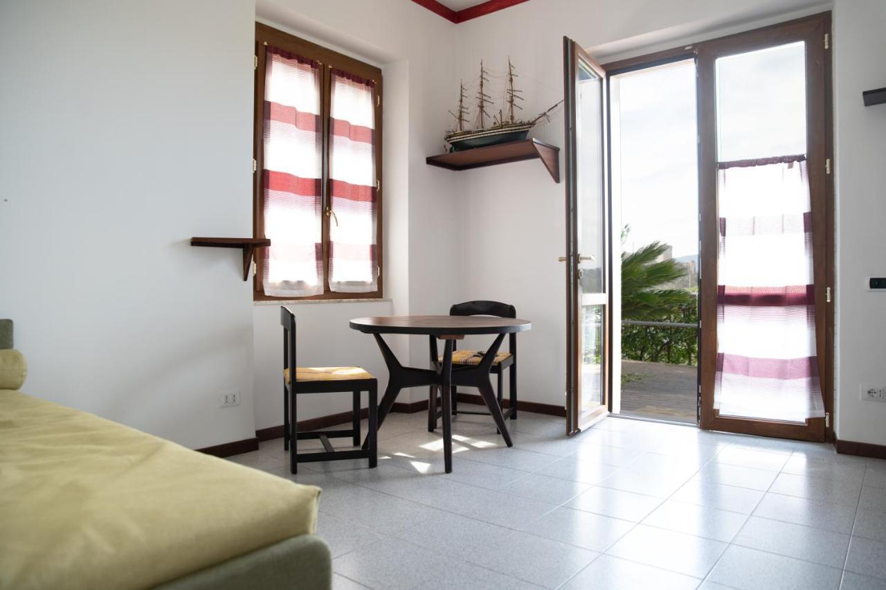 La Tana Di Nonno Bob Apartment Lerici Exterior foto